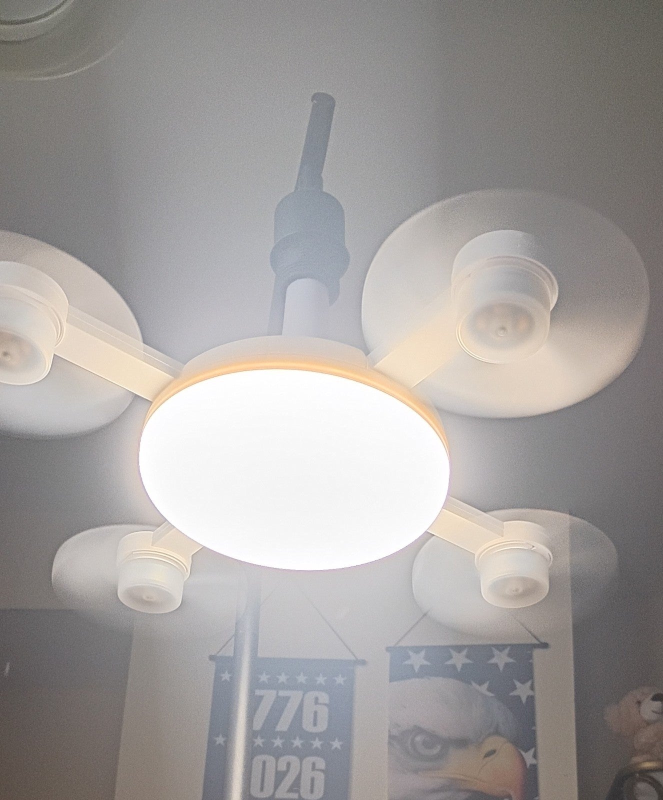 Foldable LED Ceiling Fan Light with Remote Control, E27 Socket Compatible,...