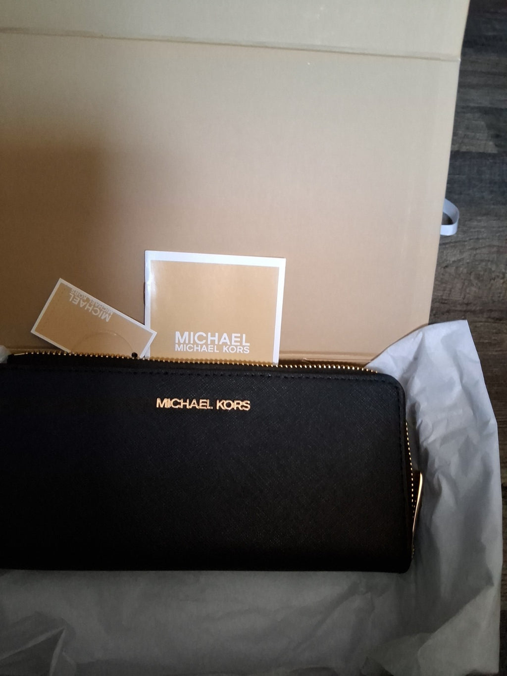 Michael Kors Jet Set Travel Saffiano Leather Three Quarter Zip Wallet Black NWT