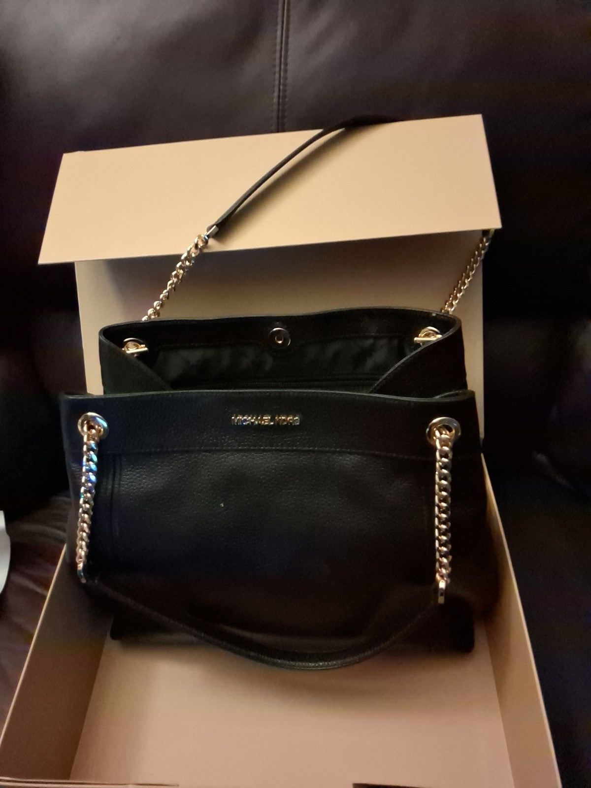 New, Authentic Michael Kors Jet Set Large BLACK Leather Chain Tote Bag #495