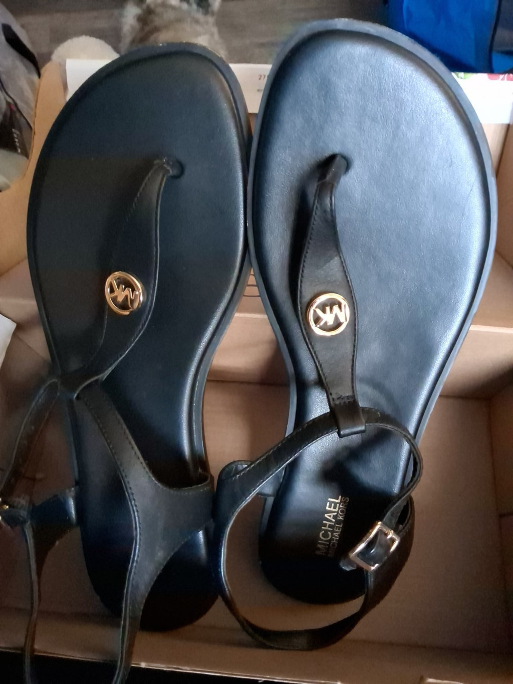 michael kors black sandals size 8.5