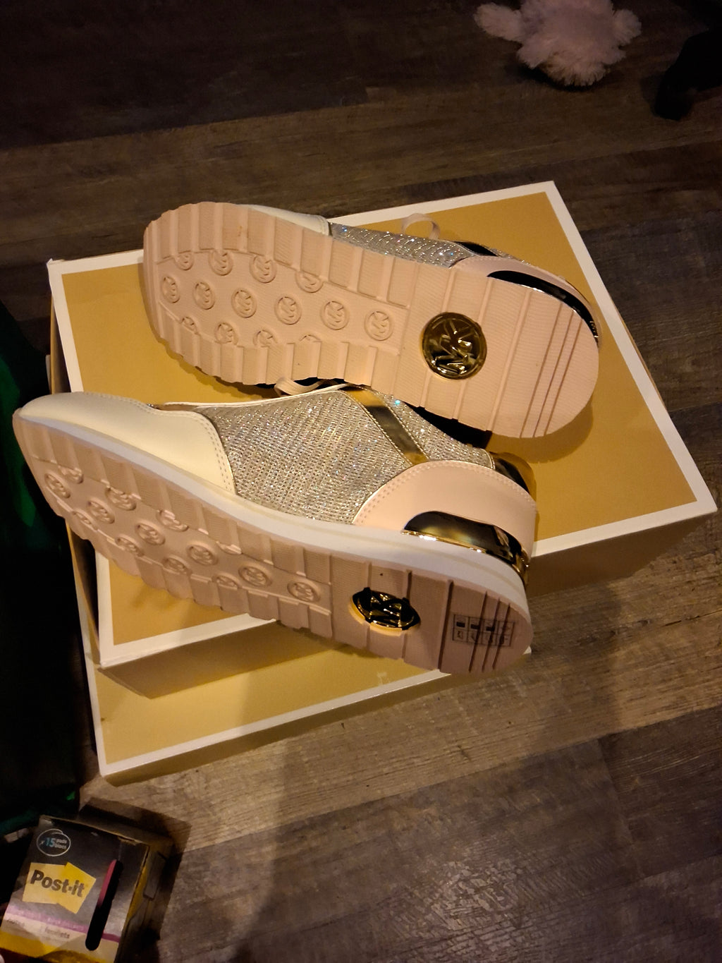 The Michael Kors Maddy Trainer is a sport-luxe low-top sneaker designed with a signature glam-athleisure aesthetic. #69
